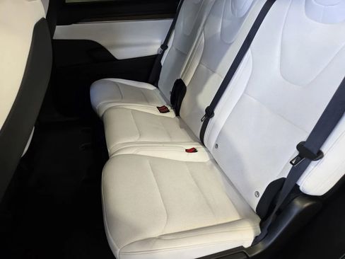 Used 2023 Tesla Model X AWD/4WD image 11