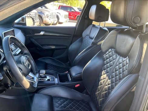 Used 2018 Audi SQ5 Prestige w/ Prestige Package image 8