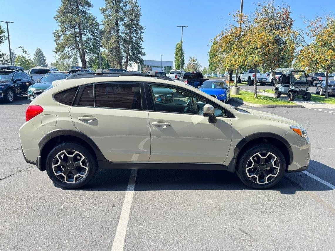 Used 2013 Subaru Crosstrek 2.0i Premium AWD/4WD image 6