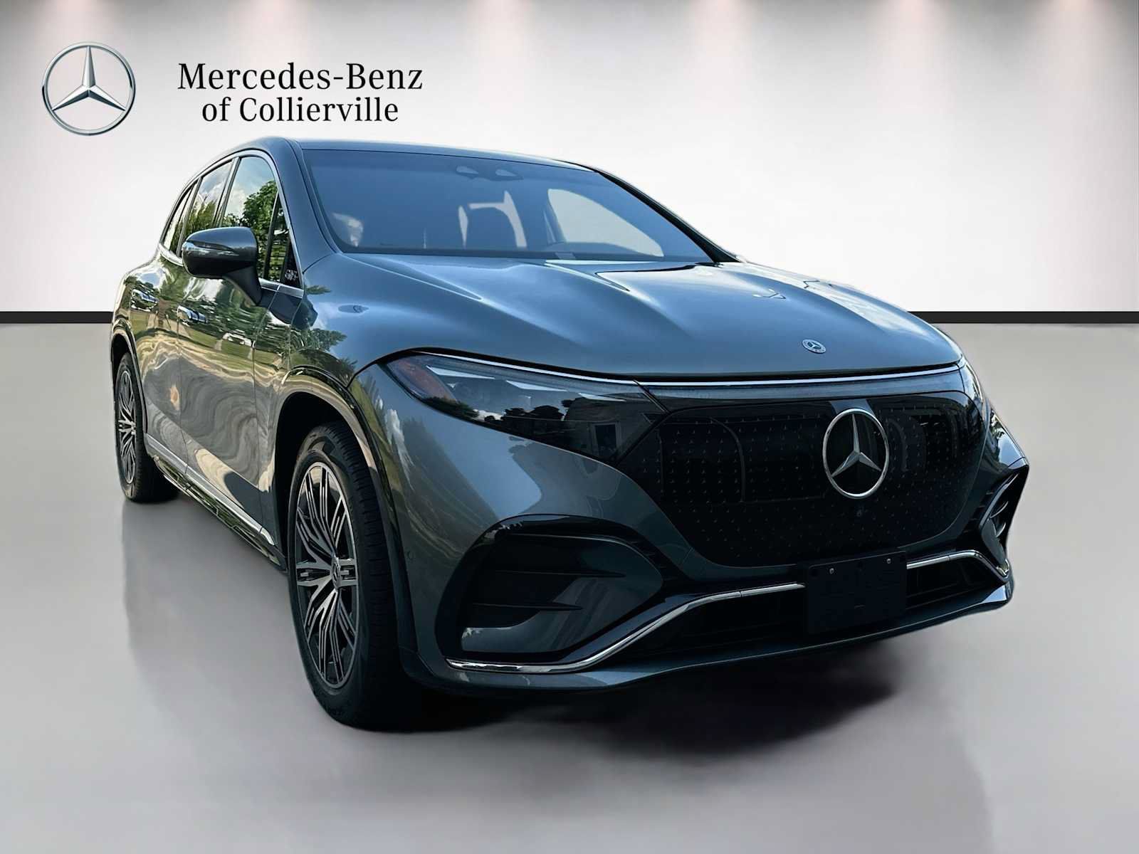 Certified 2023 Mercedes-Benz EQS 580 4MATIC SUV image 3