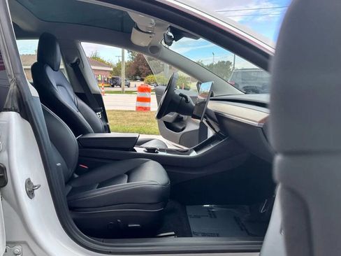 Used 2020 Tesla Model 3 Long Range image 15