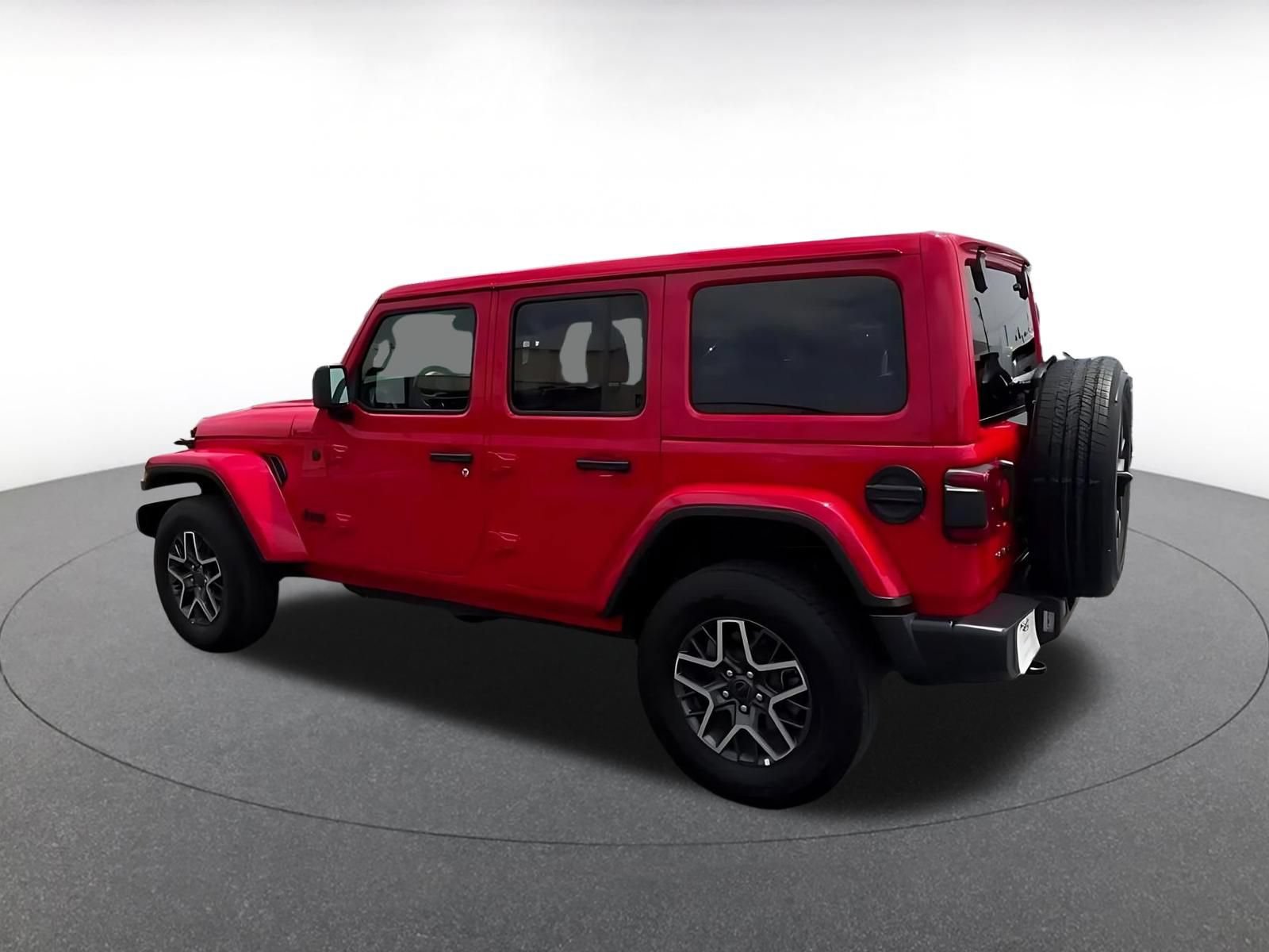 Used 2025 Jeep Wrangler Unlimited Sahara AWD/4WD image 8