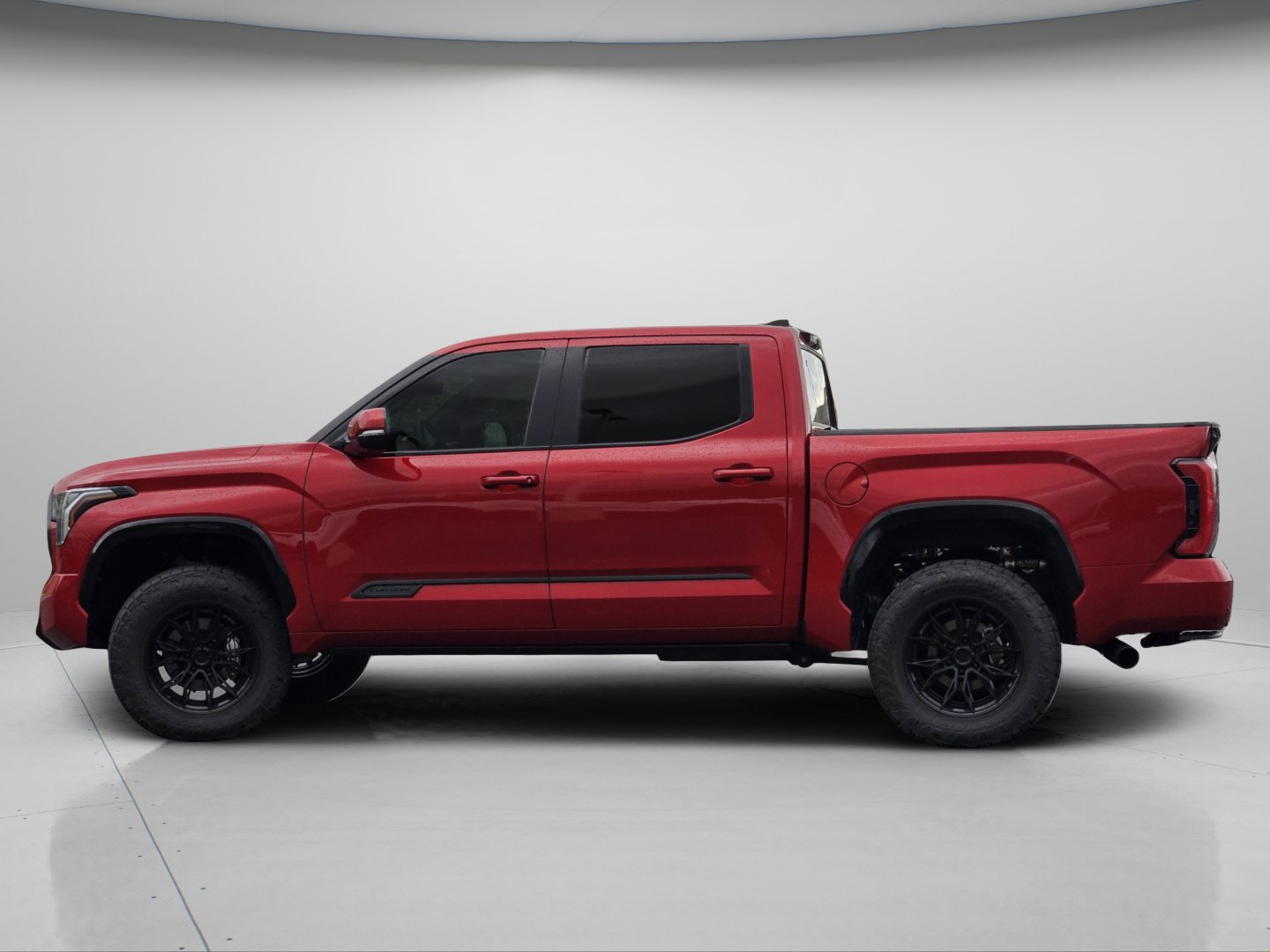 Used 2025 Toyota Tundra Platinum AWD/4WD image 26