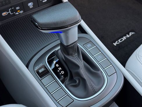 New 2026 Hyundai Kona SE image 17