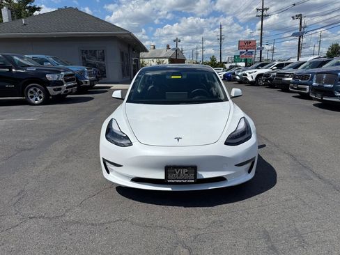 Used 2022 Tesla Model 3 Rear-Wheel Drive image 2