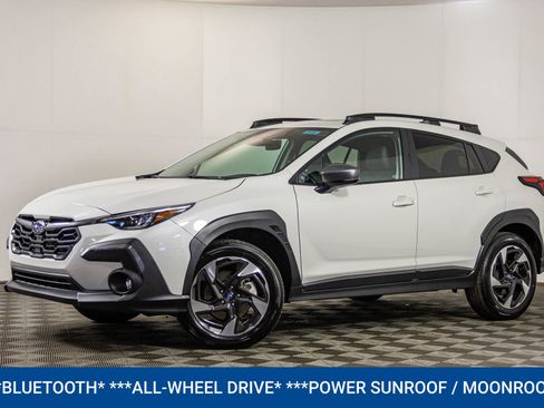 Used 2025 Subaru Crosstrek 2.5i Limited w/ Crosstrek Mirror Package image 2