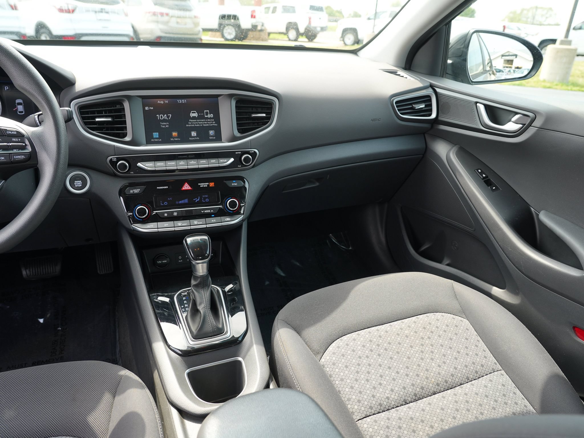 Used 2018 Hyundai Ioniq Blue FWD image 21