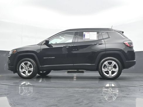 Used 2022 Jeep Compass Latitude w/ Convenience Group AWD/4WD image 27