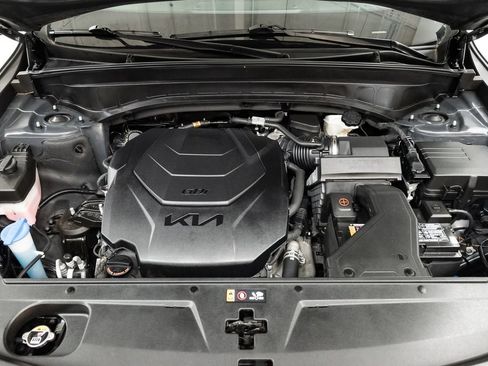 Used 2023 Kia Telluride S FWD image 3