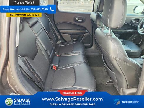 Used 2018 Jeep Compass Latitude w/ Popular Equipment Group FWD image 13
