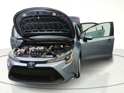 Used 2022 Toyota Corolla LE FWD image 10