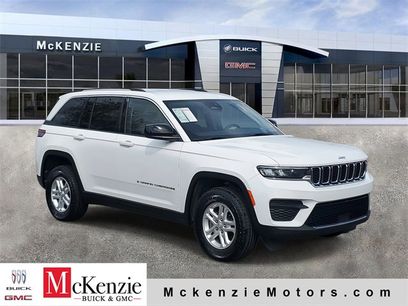Used 2023 Jeep Grand Cherokee Laredo