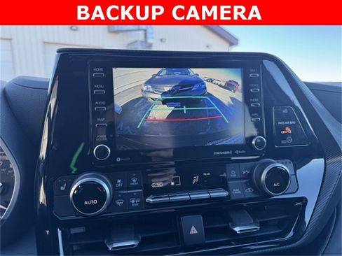 Certified 2022 Toyota Highlander XSE image 5