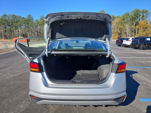 Used 2024 Nissan Altima 2.5 SV image 16