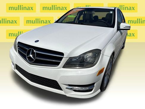 Used 2014 Mercedes-Benz C 250 Sedan image 9