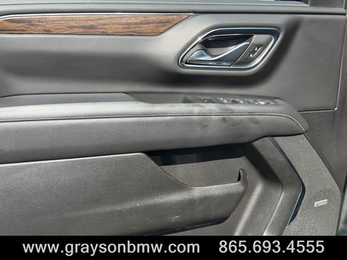 Used 2023 Chevrolet Tahoe Premier AWD/4WD image 15