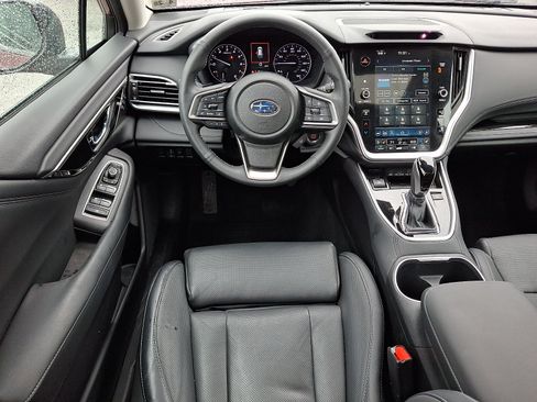 Used 2023 Subaru Outback Touring AWD/4WD image 12