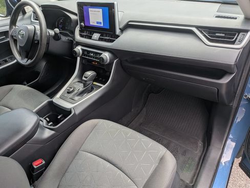 Used 2023 Toyota RAV4 AWD Hybrid image 28