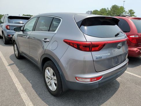 Used 2017 Kia Sportage LX FWD image 2