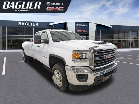 Used 2019 GMC Sierra 3500 4x4 Crew Cab image 1