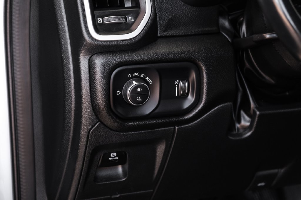 Used 2023 RAM 1500 Big Horn AWD/4WD image 27