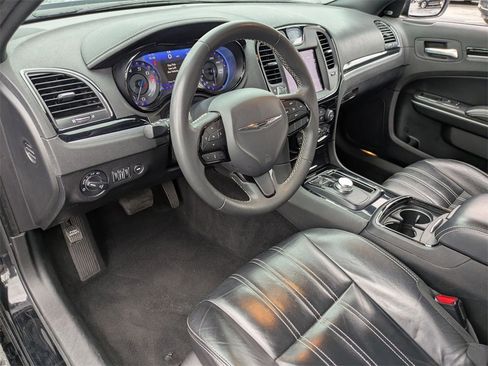 Used 2023 Chrysler 300 S image 17