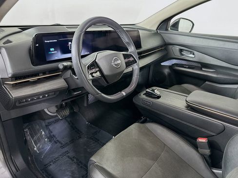 Used 2023 Nissan Ariya FWD image 14