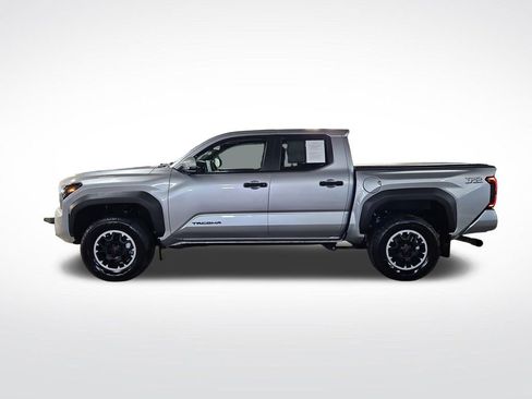 Certified 2024 Toyota Tacoma TRD Off-Road w/ TRD Off Road Upgrade Package AWD/4WD image 2
