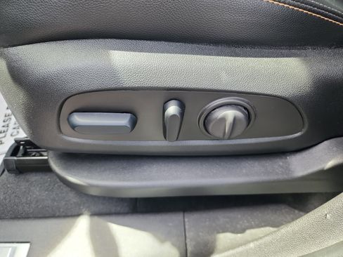 Certified 2024 Chevrolet Equinox Premier AWD/4WD image 12