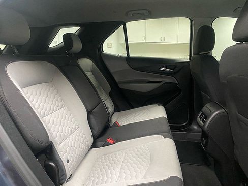 Used 2018 Chevrolet Equinox LS image 15
