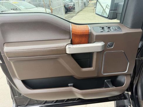 Used 2019 Ford F150 King Ranch w/ Equipment Group 601A Luxury AWD/4WD image 10
