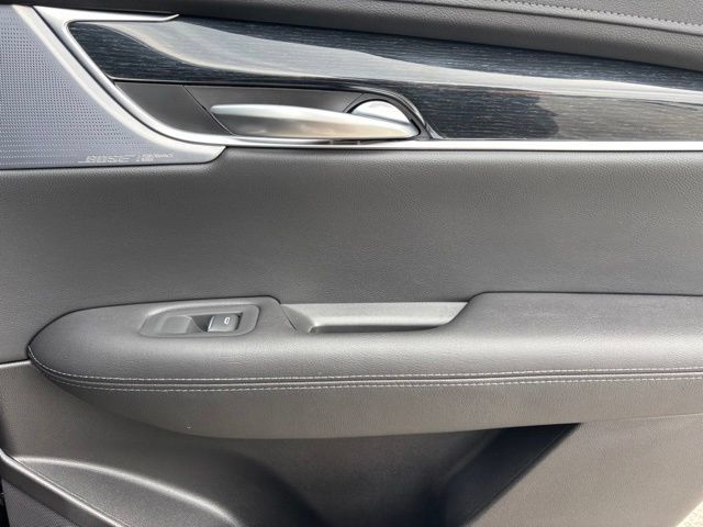 Used 2025 Cadillac XT5 Premium Luxury AWD/4WD image 31