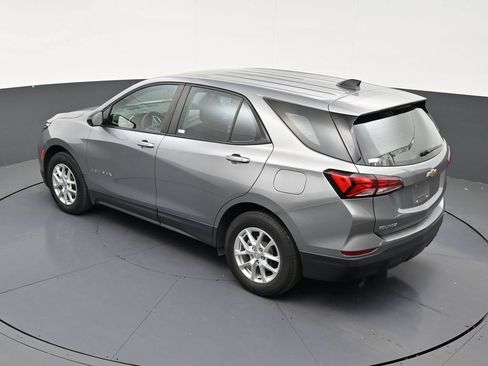 Used 2023 Chevrolet Equinox LS FWD image 15