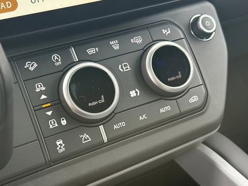 New 2026 Land Rover Defender 110 X image 20