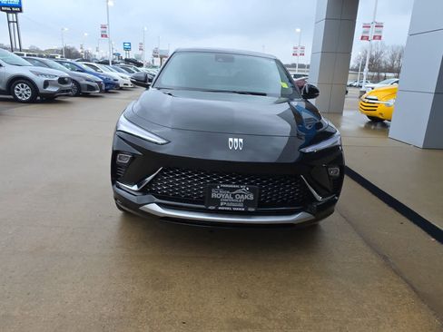 Used 2024 Buick Envista Avenir image 4