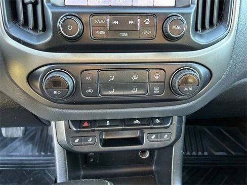 Used 2015 Chevrolet Colorado Z71 image 21