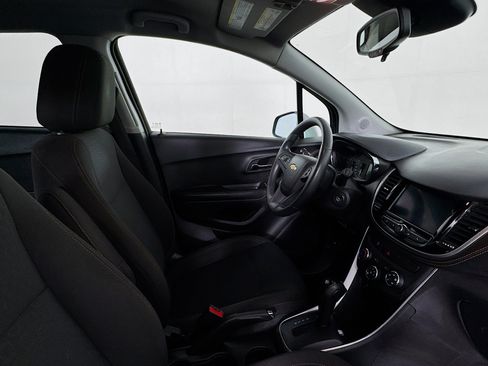 Used 2022 Chevrolet Trax LS w/ Tint and Cruise Package FWD image 47