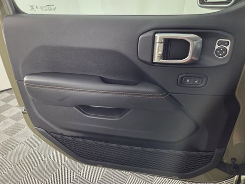 New 2026 Jeep Gladiator Sport image 16