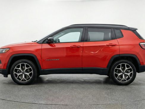 Used 2025 Jeep Compass Limited AWD/4WD image 5