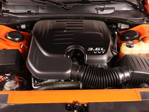 Used 2020 Dodge Challenger SXT w/ Blacktop Package RWD image 17