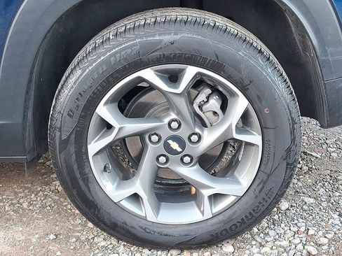 Used 2024 Chevrolet Trax LT image 32