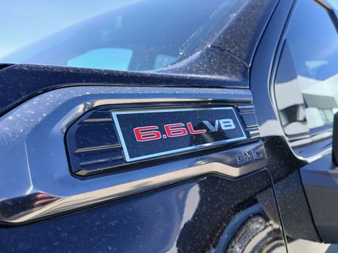 Used 2023 GMC Sierra 2500 AT4 image 9