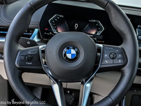 Used 2025 BMW X1 xDrive28i w/ Convenience Package image 37