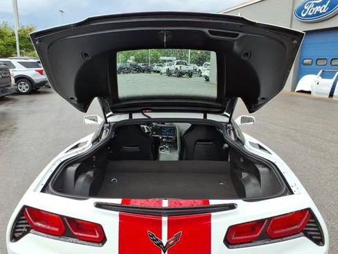 Used 2019 Chevrolet Corvette Stingray Coupe w/ Carbon Flash Badge Package RWD image 11