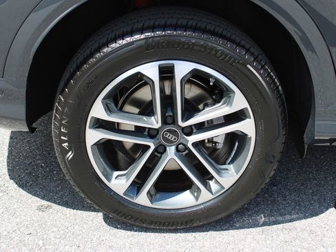 Used 2025 Audi Q5 Premium Plus w/ Premium Plus image 37