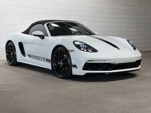 Certified 2025 Porsche 718 Boxster RWD image 6