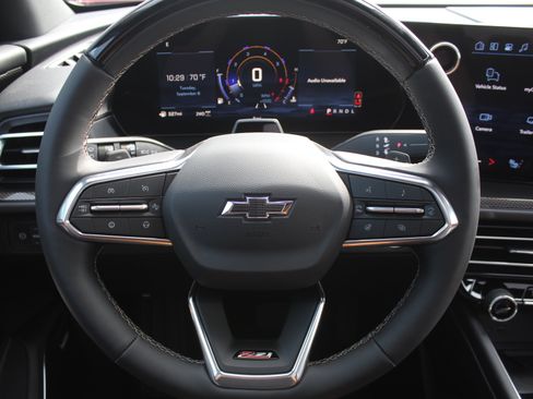 New 2027 Chevrolet Traverse Z71 w/ Enhanced Driving Package AWD/4WD image 17