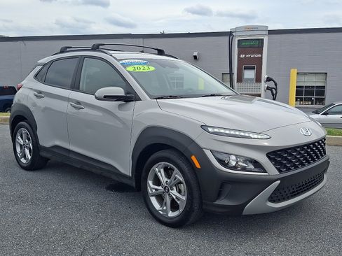 Certified 2023 Hyundai Kona SEL AWD/4WD image 3