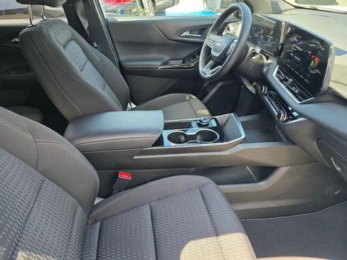 Certified 2026 Chevrolet Equinox LT FWD image 23