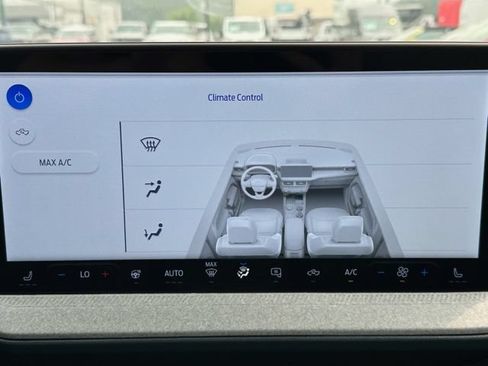 New 2026 Ford Maverick XLT w/ XLT Luxury Package AWD/4WD image 13